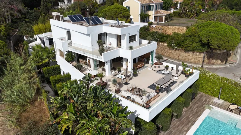 Illustrative stock image for an example listing: Exterior or terrace of 3-Bedroom Apartment in Moda