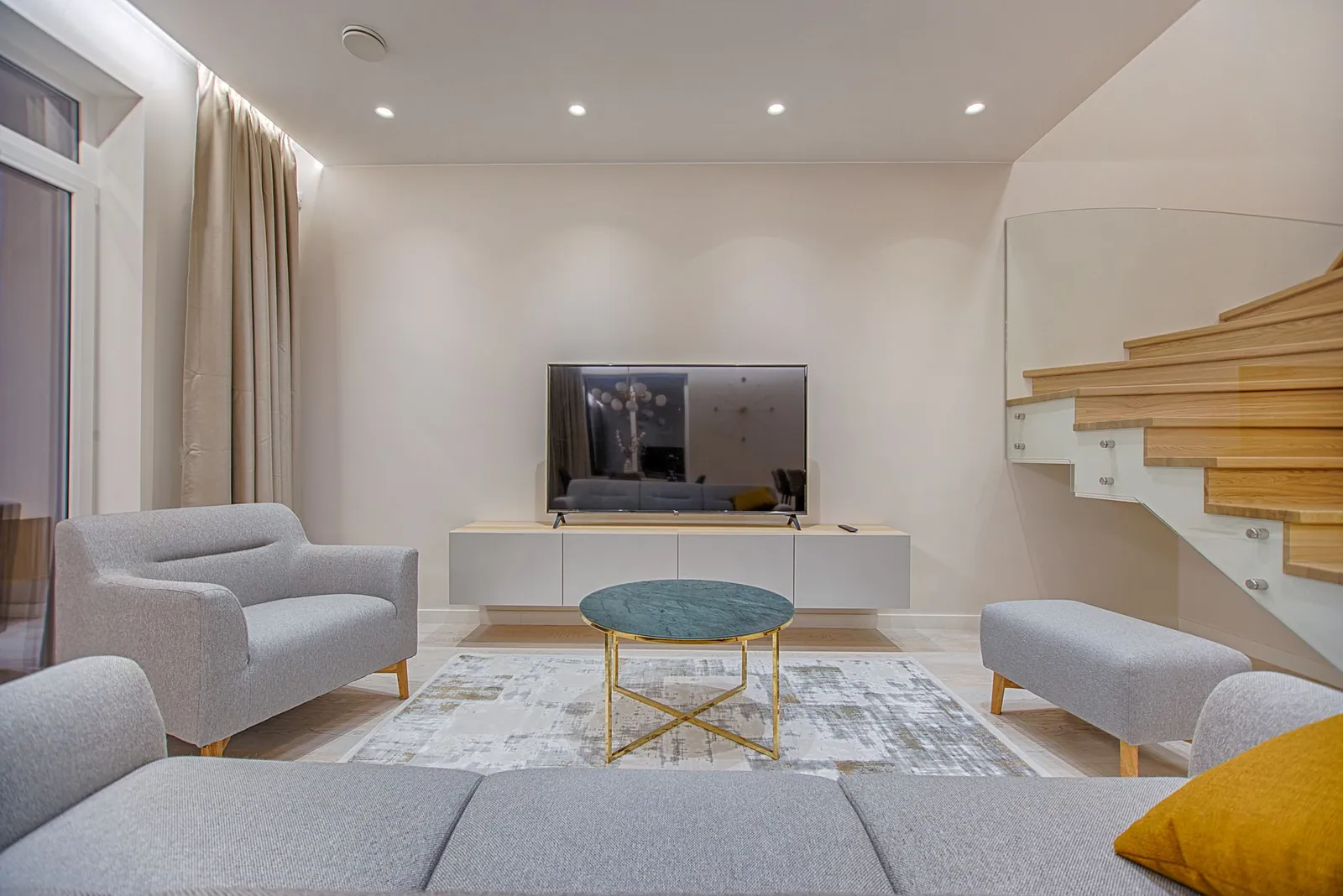 Illustrative stock image for an example listing: Main living area of 4-Bedroom Apartment in Caddebostan