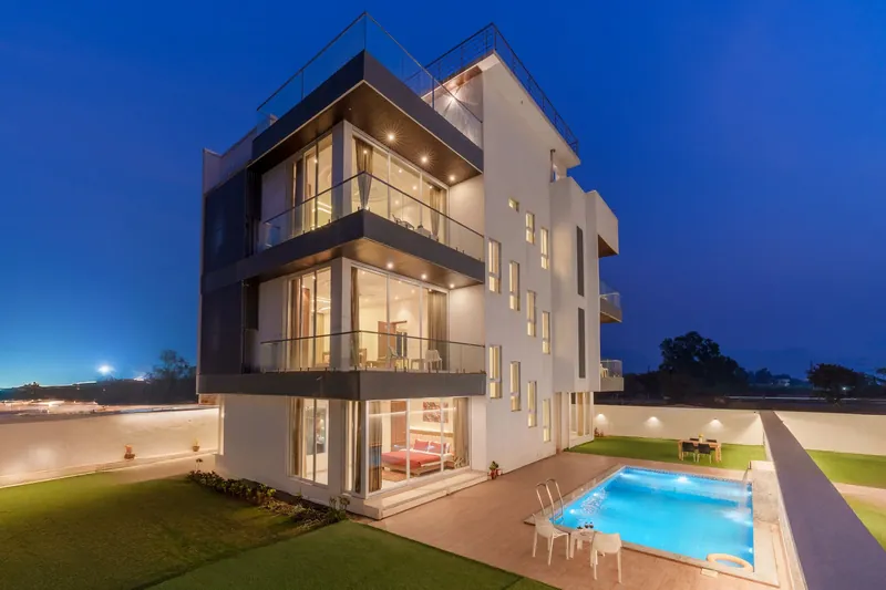 Illustrative stock image for an example listing: Exterior or terrace of 3-Bedroom Penthouse in Fenerbahçe