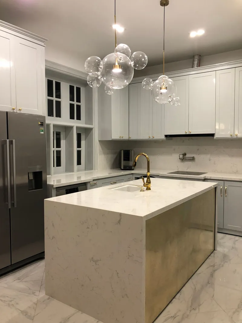 Illustrative stock image for an example listing: Kitchen and dining area of 1-Bedroom Apartment in Galata