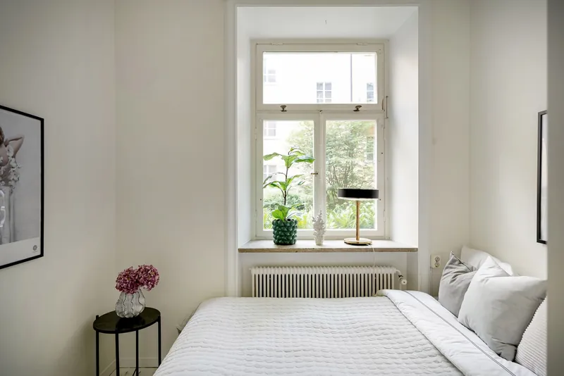 Illustrative stock image for an example listing: Primary bedroom of 2-Bedroom Apartment in Maslak