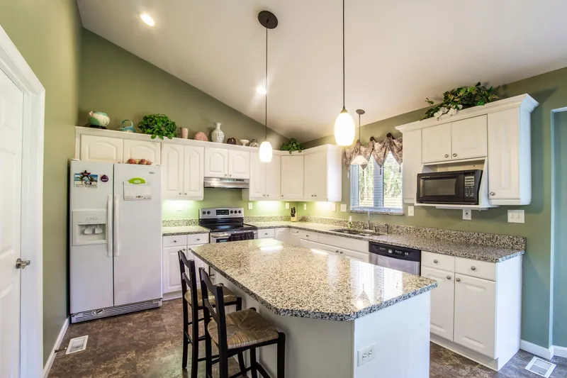 Illustrative stock image for an example listing: Kitchen and dining area of 3-Bedroom Apartment in Ataköy