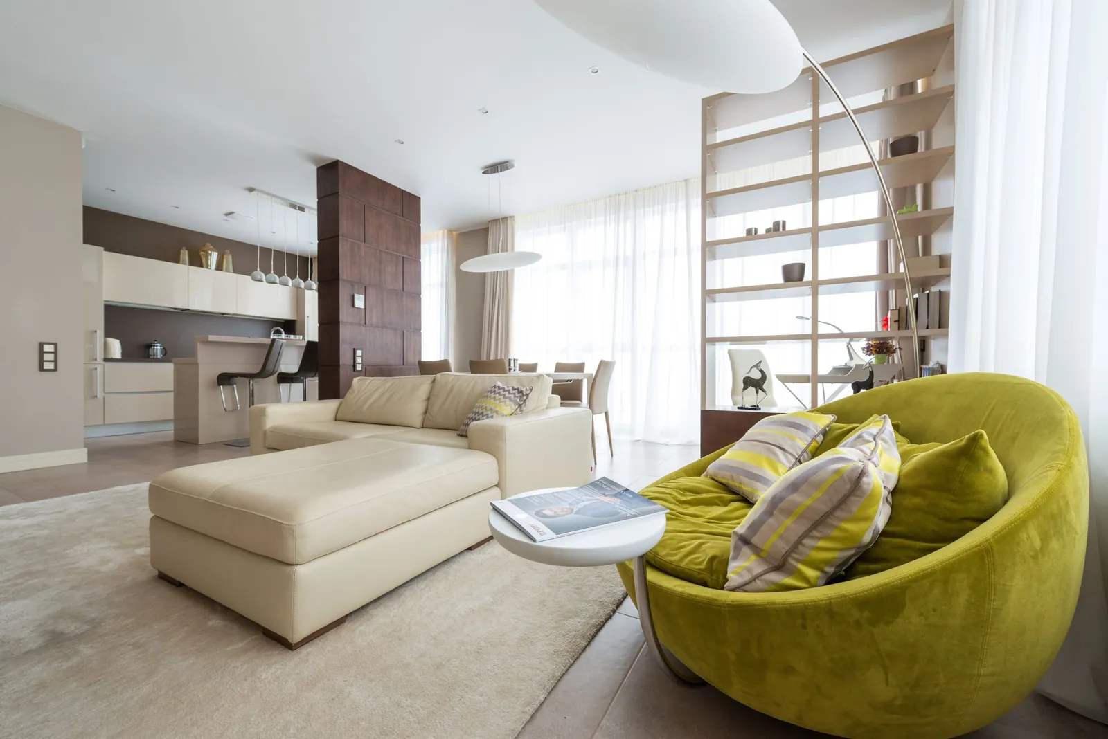 Illustrative stock image for an example listing: Main living area of 2-Bedroom Apartment in Gürpınar